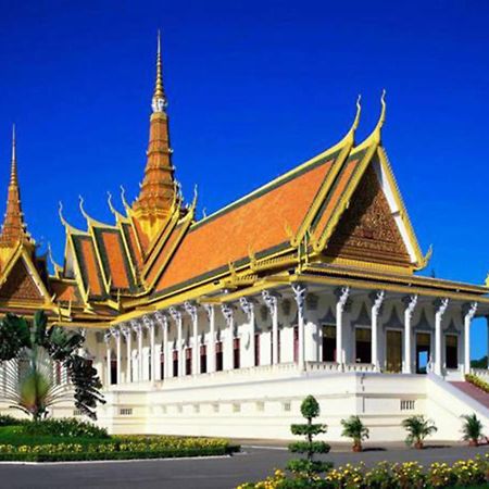 Okay Palace Hotel Phnom Penh Esterno foto