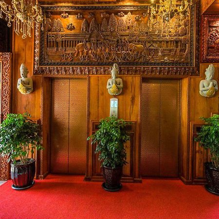 Okay Palace Hotel Phnom Penh Esterno foto
