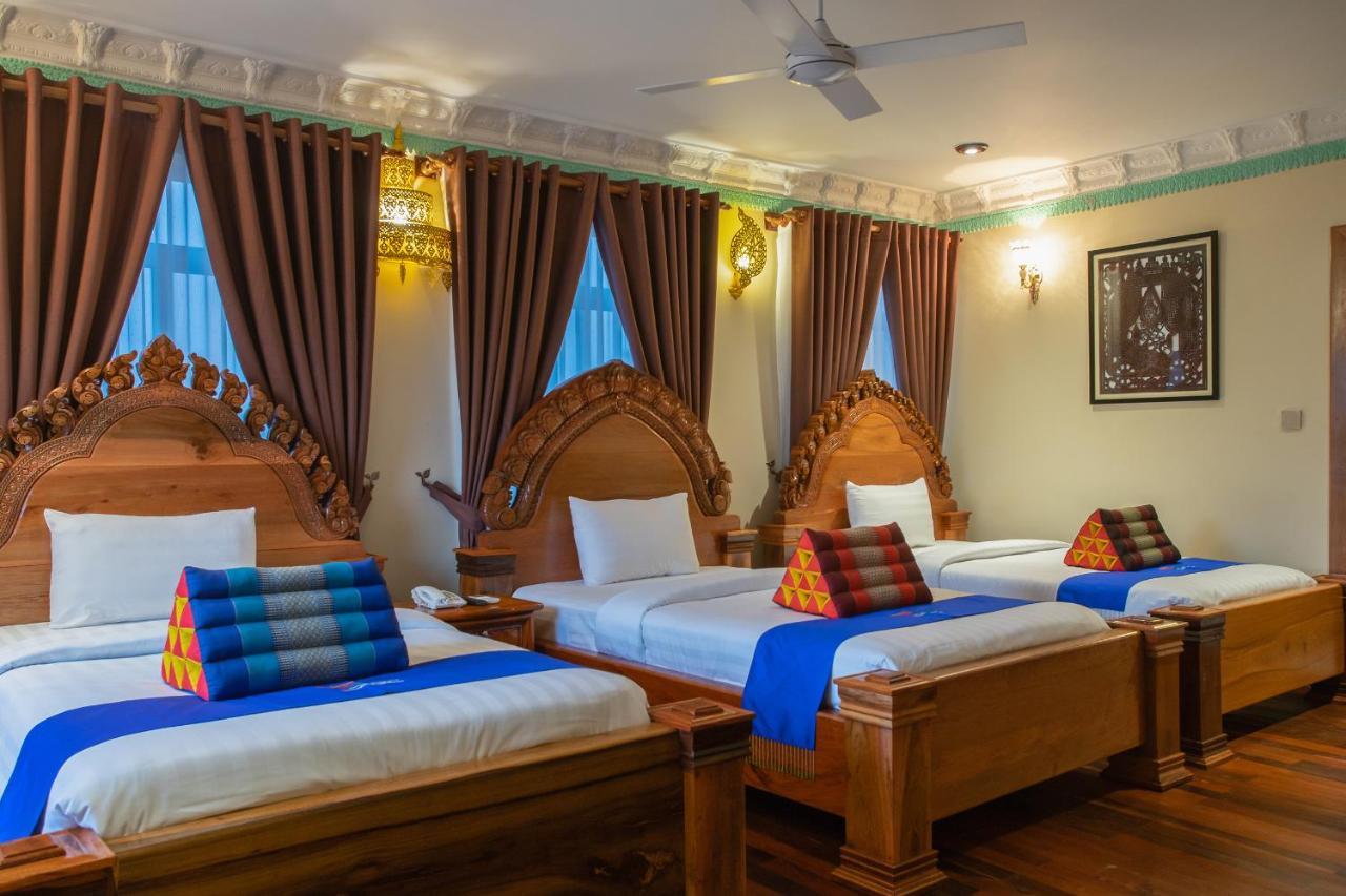 Okay Palace Hotel Phnom Penh Esterno foto