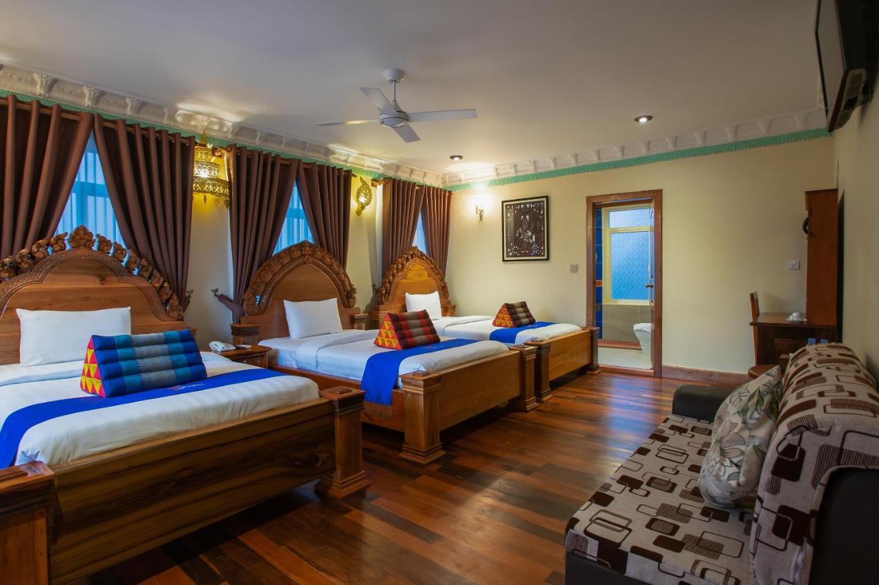 Okay Palace Hotel Phnom Penh Esterno foto