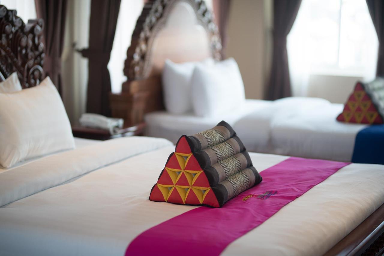 Okay Palace Hotel Phnom Penh Esterno foto