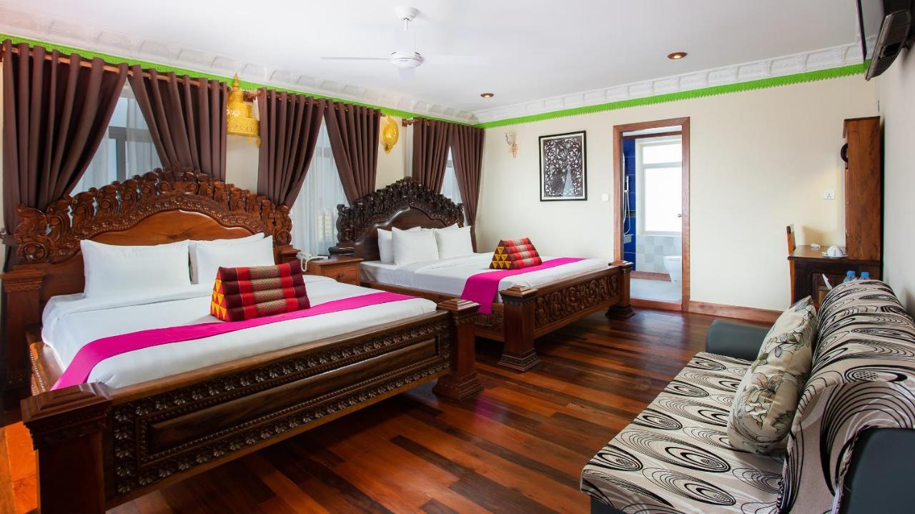 Okay Palace Hotel Phnom Penh Esterno foto