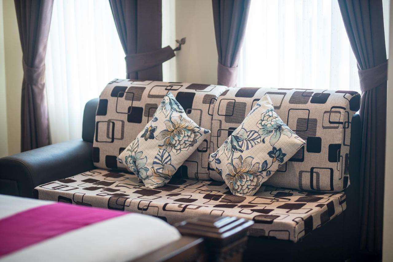 Okay Palace Hotel Phnom Penh Esterno foto