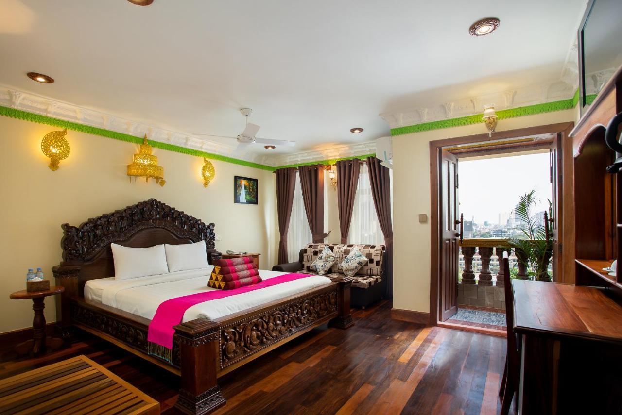 Okay Palace Hotel Phnom Penh Esterno foto