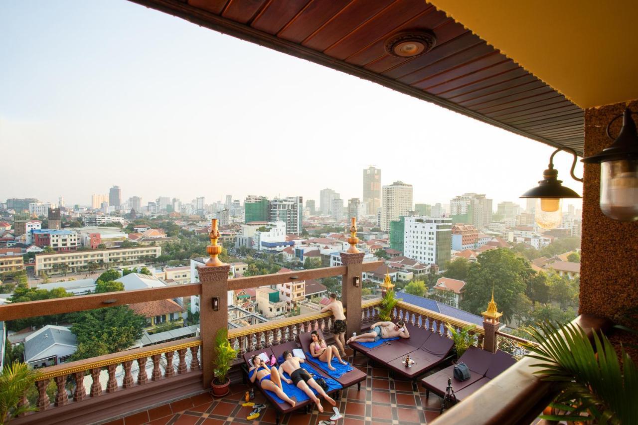 Okay Palace Hotel Phnom Penh Esterno foto