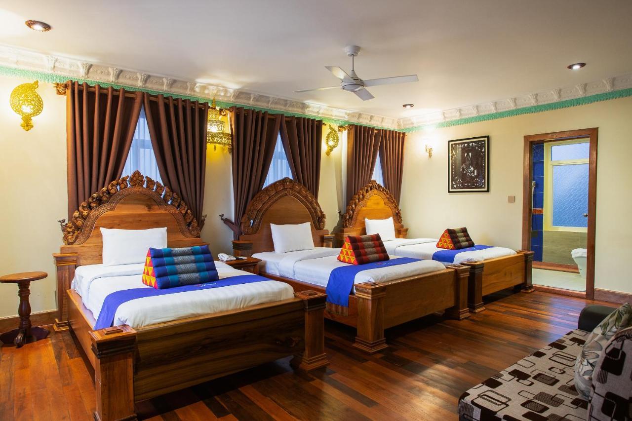 Okay Palace Hotel Phnom Penh Esterno foto