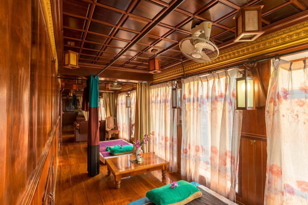 Okay Palace Hotel Phnom Penh Esterno foto