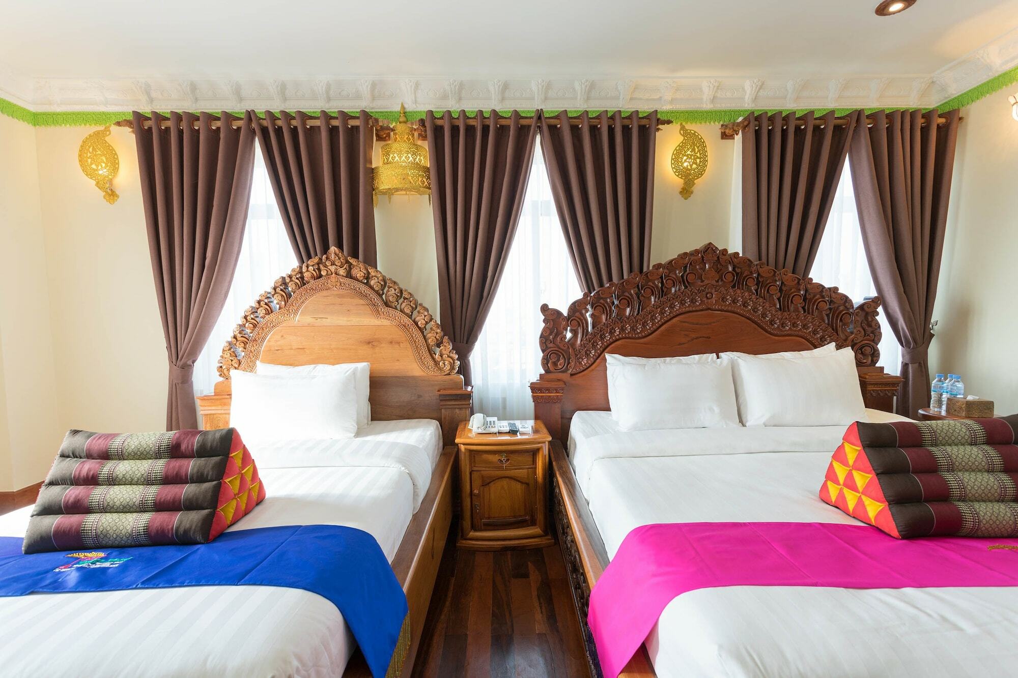 Okay Palace Hotel Phnom Penh Esterno foto